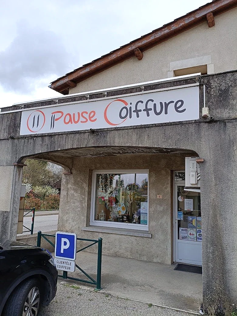 Ancienne enseigne Pause Coiffure à Alixan